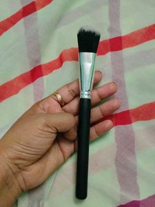 New never used contour brush