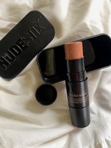 ✨ Nudestix Bronzer – Terracotta Tan ✨