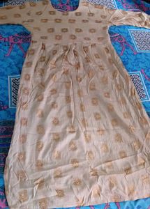 Elegant Floral Kurti 🌷