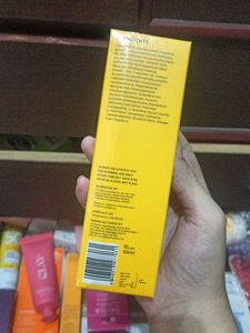 Foxtale Dewy Sunscreen