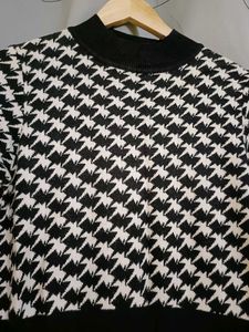 Vintage Houndstooth Knit Dress 🖤