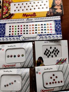 Bindis(combo of 18)