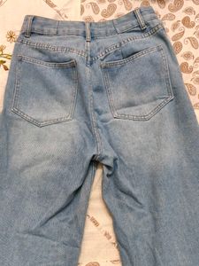 Ripped Wide Leg Jeans (Waist 28-30)