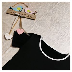 PLAIN BLACK FITTED CROP TOP