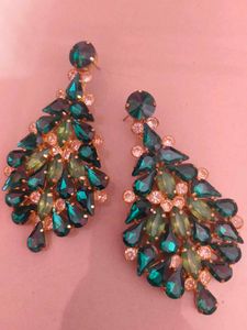 Emerald Green Teardrop Dangle Earrings