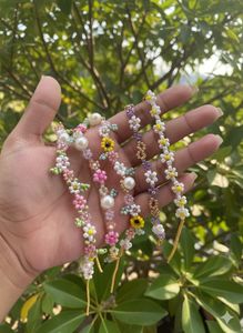 Daisy Beaded Bracelet