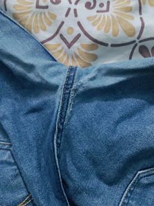 Blue Shaded Jeans