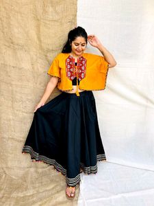 *Navratri special - plain cotton front open shrug with Plain cotton umbrella skirt, which is absolutely comfortable and newly styled!*