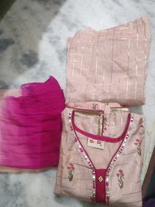 Pink Embroidery Kurta Set