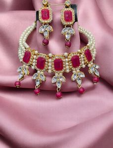 Classic Elegance Gem Choker Set🌸