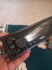 SELLING CAR AUDIO PLAYER