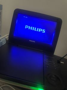 Vintage Philips portable DVD Player