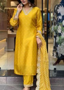Kurta Set With Dupatta