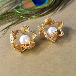 Elegant Gold-Plated Geometric Drop Earrings Pearl