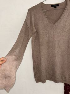 Taupe V-Neck Knit Top (Size M)