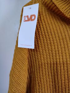 Mustard Cableknit Top