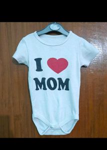 &#39;I Love Mom/Dad&#39; Onesies
