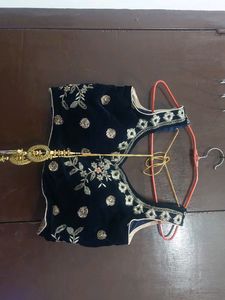 Designer  Velvet Lehanaga
