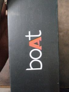 BoAt Airdopes 600 Golden Bluetooth Earbuds