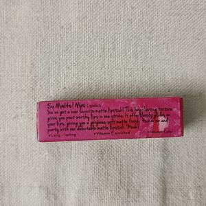 Nykaa So Matte! Mini Lipstick - 11 Naughty Nude |