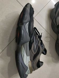 New Balance 9060 Sneakers