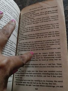 Jeffrey Archer -The Fourth Estate
