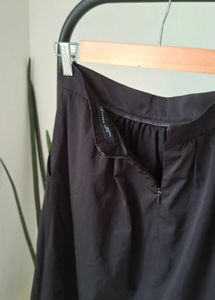 ZARA Elegant Black Midi Skirt