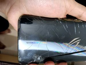 Asus ROG Phone 2  12/256 (Not Working)