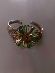 Golden And Green Colour Mixed Traditional Bangle