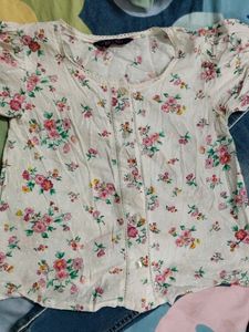 👖 Jeans And Floral Shirt 🌺