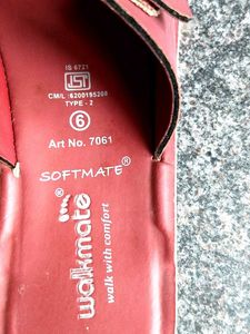 Walkmate Pink Buckle Sandals - Size 6
