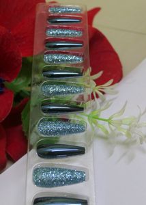 Artificial Beautiful Nails For Women