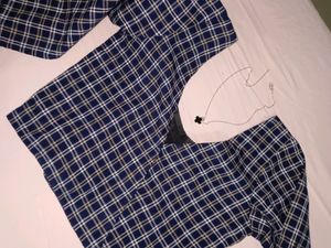 Blue Stripe Top 🤍