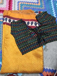 Elegant Patterned Saree