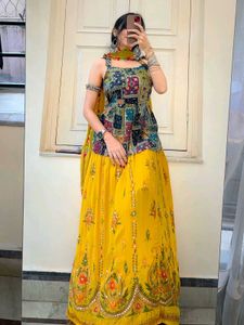 Stylish Lehenga Choli Set