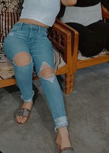 Blue Denim Skinny Fit Highwaisted Ribbed Jeans  Size 26-28waist