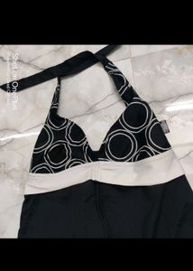 Black - Backless Top Slightly Strechable /30 -34 S