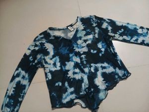 Stylish Tie-Dye Long Sleeve Top