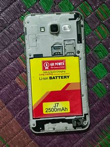 Samsung J7