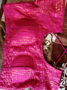Padded Blouse With Beautiful Sleeves💕
