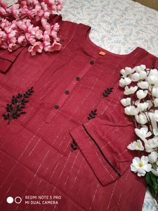 Maroon Colour Kurti💫