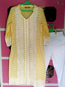 Yellow &amp; White Embroidered Pant Kurti Suit With Du
