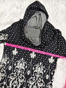 Stylish Top With Hoodie