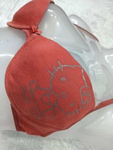 Hello Kitty Pedded 34