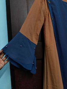 Combo Selling Tops