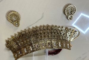 Elegant Kundan Necklace Set
