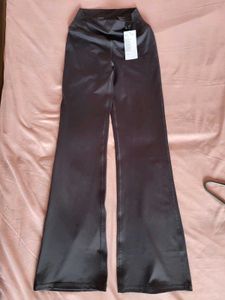 H&amp;M Sport Flared Legging With DryMove /Small