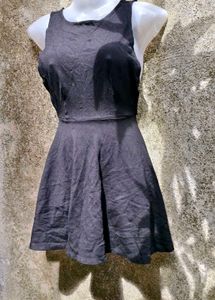 N. CUTE BLACK FROCK