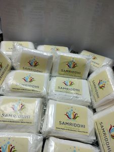 100 Pcs Long Size Pads - 200/-
