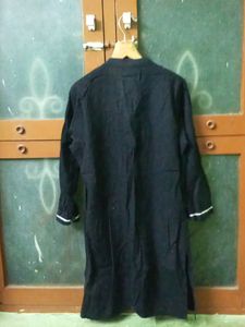 Girls Short Black Top For Jeans Pant Might Fit 15-17 Year Old
